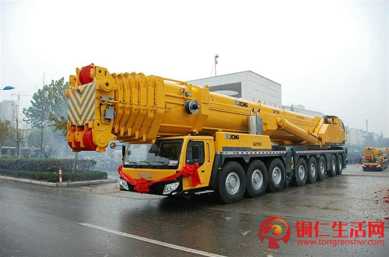 銅仁市吊車出租，銅仁市大件吊裝，銅仁市隨車吊出租。