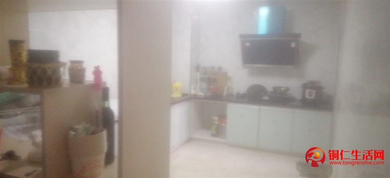 新華都2室 1廳 2衛2000元/月